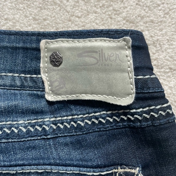 Silver Jean Capris - Picture 4 of 5